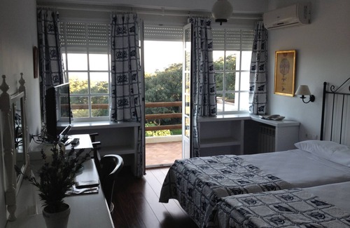 El Cuarton Hotel | Discover Relaxation at Meson de Sancho: Spa & Pool Access