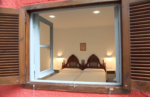 El Cuarton Hotel | Discover Relaxation at Meson de Sancho: Spa & Pool Access