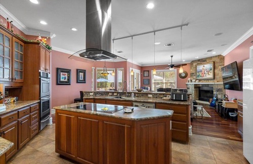 Cedar Creek House | Mesquite Retreat: Cozy Country Home with Heated Pool