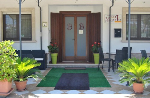 Oria Bed & Breakfast | Discover Messapia: Pet-Friendly Getaway with Hot Tub & More