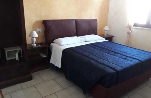 Oria Bed & Breakfast | Discover Messapia: Pet-Friendly Getaway with Hot Tub & More