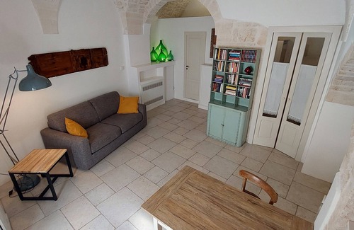 Ceglie Messapica House | Discover Messapica House: Family-Friendly with Breakfast Included