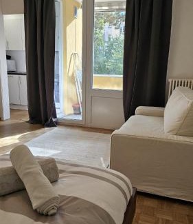 Matthaus Apartment | Messe Studio Suites Basel #1