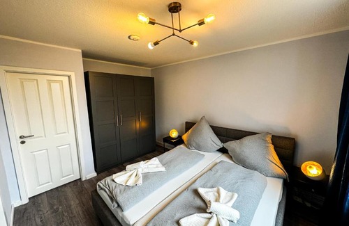 Mittelfeld Apartment | Family-Friendly Messenah for 5 with Free Parking