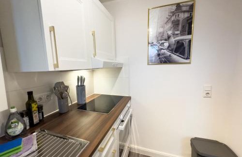 Mittelfeld Apartment | Comfortable Messewohnung for 4 with Free Parking