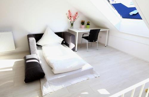 Dohren-Wulfel House | Comfortable Messezimmer Hannover: Ideal Rooms for Exhibitions