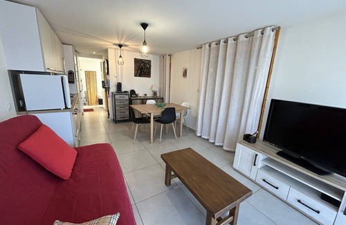 Metabief Apartment | Metabief: Renovated Apartment at the Foot of Pistes