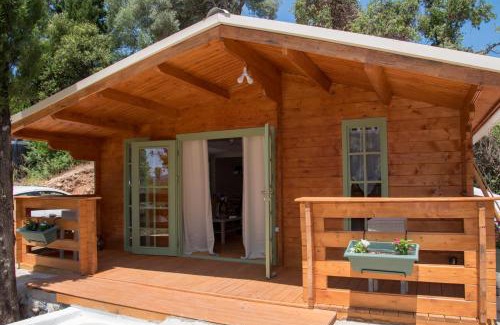 Mikros Gialos House | Oceanfront Metaxaki Cottage with Exceptional 9.2/10 Rating