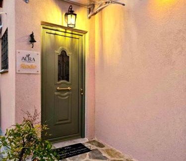 Kalambaka Villa | Unforgettable Stays at Meteora AURA HOMES - Rated 10/10