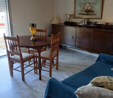 Trikala Apartment | Budget-Friendly Stay at Meteora Christian's Place