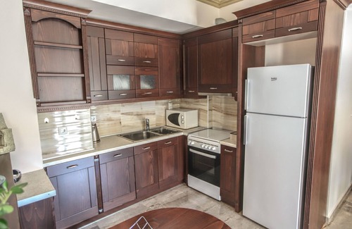 Kalambaka Apartment | Discover Meteora Fantasia Residence: Family-Friendly Comfort