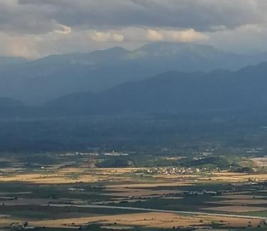 Vlachava Apartment | Unforgettable Meteora's Sunset - Rated 10/10 for Families