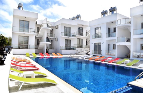 Kyrenia Apartment | Top-Rated Metin Holiday Apartment with Pool & Breakfast
