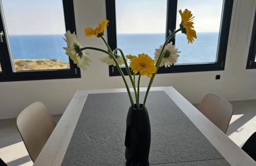 Myrtos House | Top-Rated Metochi Olokalon: Family-Friendly Retreat in Sidonia