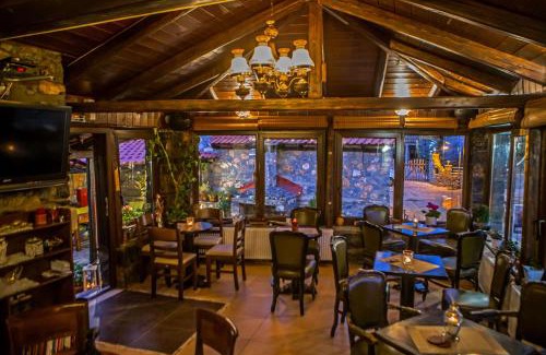 Aghios Athanasios House | Discover Metohi Inn: Pet-Friendly Retreat with Hot Tub