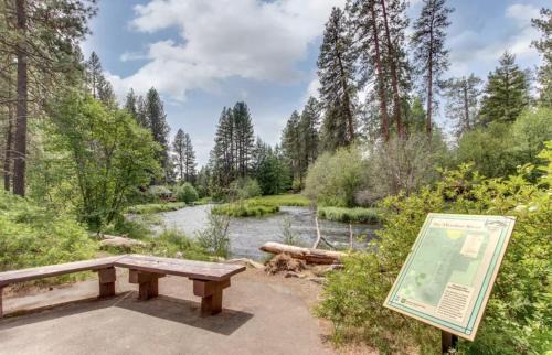 Camp Sherman House | Discover Metolius Cabin 5: Family-Friendly Retreat