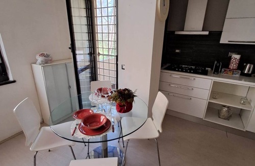 COLLI ANIENE Apartment | Discover Metro B: Pet-Friendly Retreat with Pool & Spa