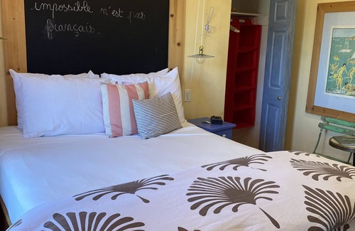 Petaluma Hotel | Eco-Friendly Comfort at Metro Hotel and Cafe - Rated 9/10