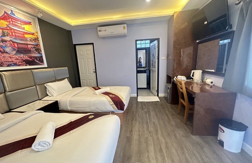 Samsen Nok Hotel | Budget-Friendly Metro Link Ratchada Hotel with Family Amenities
