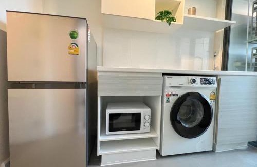 Bang Sue Apartment | Discover Metro Sky Prachachuen with Pool & Family-Friendly Fun