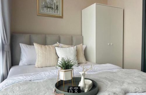 Bang Sue Apartment | Discover Metro Sky Prachachuen with Pool & Family-Friendly Fun