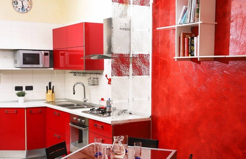 Pozzuoli Apartment | Cozy Metro Solfatara Apartment - Perfect for Families & Pets
