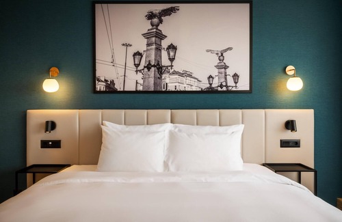 Mladost Hotel | Metropolitan Hotel Sofia: Modern Comfort & Spa Amenities