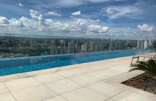 Goiania Apartment | Stylish Metropolitan Sidney: Pet-Friendly & Family Fun