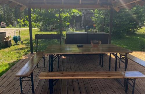 Sihva Apartment | Discover Metsalagendik: Family and Pet-Friendly Retreat