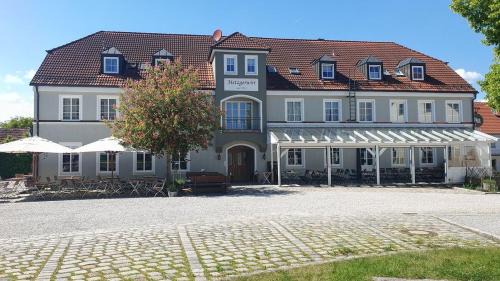 Neufahrn bei Freising Hotel | Metzgerwirt