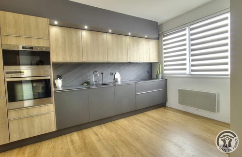 Vernay Apartment | Top-Rated Meublé de la Tour - Ideal for Families & Pets