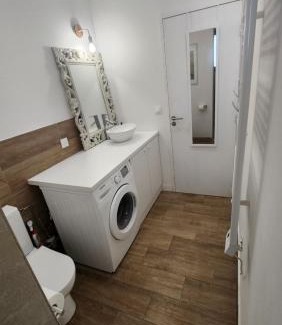 Grossa Apartment | Mountain View Apartment with Terrace - Guest Rated 10/10