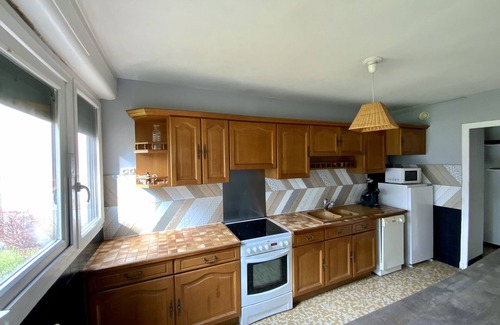 Quartier Villeneuve - Village-Olympique Apartment | Impeccable Accommodations in Family-Friendly Grenoble