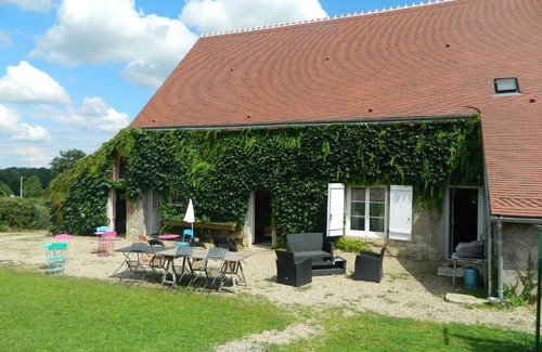 Saint-Pierre-les-Bois House | Cozy Oceanfront Retreat at Meublés de tourisme La Reserve