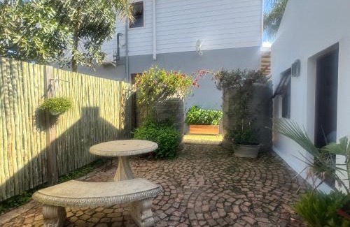 Riversdale Villa | Family-Friendly Meurant Self Catering Cottage with Kitchen