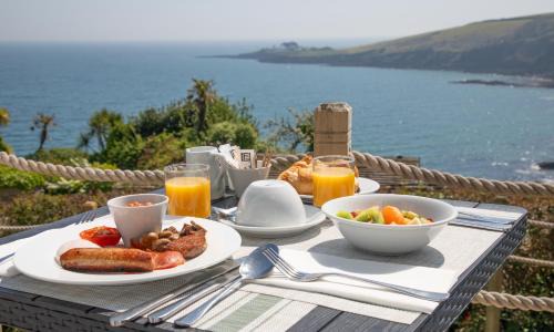 Portmellon Hotel | Ocean View Retreat at Mevagissey Bay Hotel - Rated 9/10