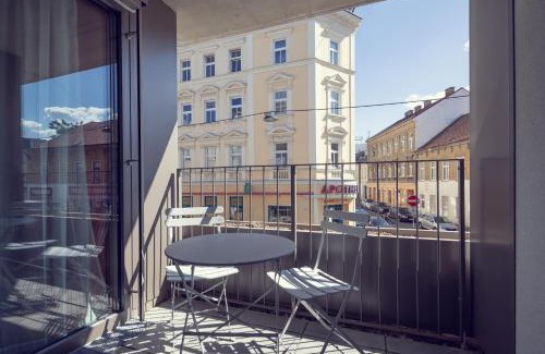Meidling Apartment | Family-Friendly MEVERLING Desert 3 for Your Next Getaway