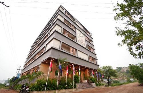 Hyderabad Hotel | Family-Friendly Stay at Mevid Hotels with Dining Options
