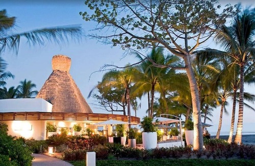 Puerto Vallarta Resort | Discover the Mexico Open Resort: 2BR Suite with Spa & Golf