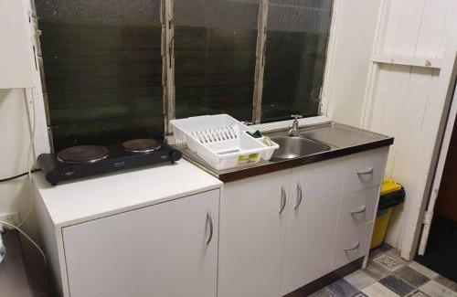 Mount Morgan Apartment | Pet-Friendly Meyenburg Unit 1 with Pool and Breakfast