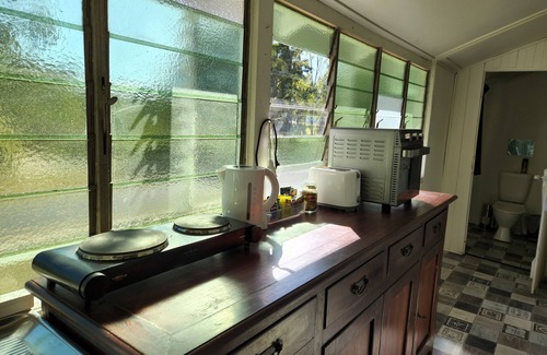 Mount Morgan Cabin | Meyenburg Unit 3, Fully self-contained private 1 bdrm unit, 1Db, 1 Ksb, 2 Sb's