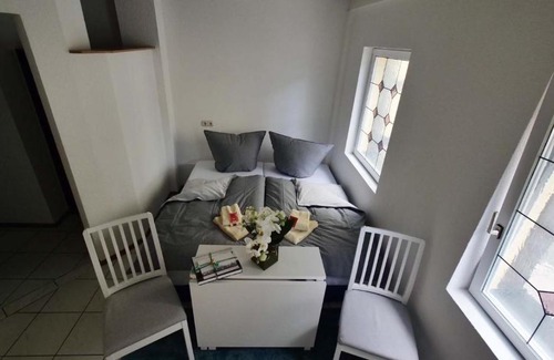 Zella-Mehlis House | Discover Meyers Privatzimmer: Pet-Friendly Comfort Awaits