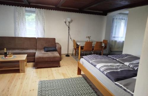 Jindrichovice Apartment | Mezi Stromy
