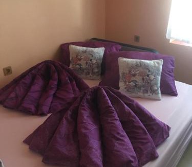 Belatelep Apartment | Guest Rated 10/10 at MG Apartmanház with Ocean Views