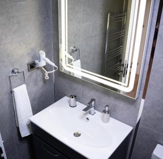 Malatya Hotel | Relax at MG Hill Residence Boutique Hotel with Breakfast