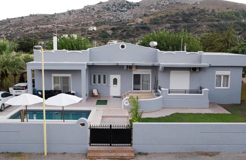 Kalithies Villa | Discover MG Luxury Villa Kalithies: Family & Pet Friendly