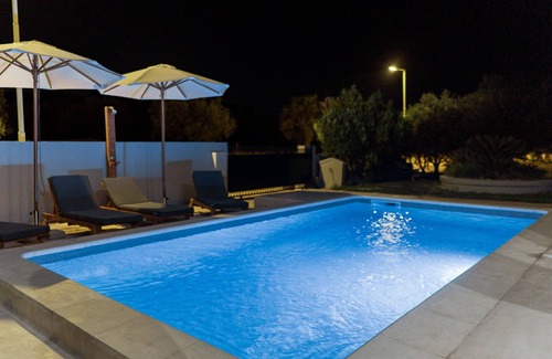 Kalithies Villa | Discover MG Luxury Villa Kalithies: Family & Pet Friendly