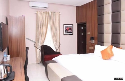 Asaba Hotel | MG WAY HOTEL