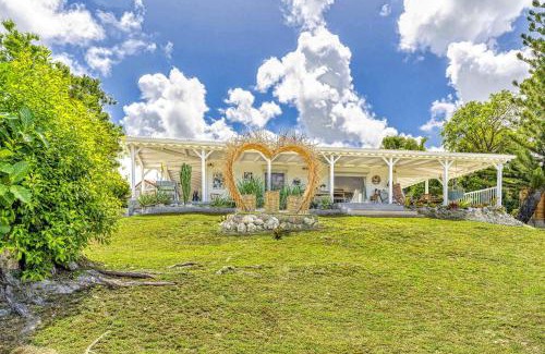 Grand-Bourg Villa | Discover mggb05: Family-Friendly 4-Star Retreat with Pool
