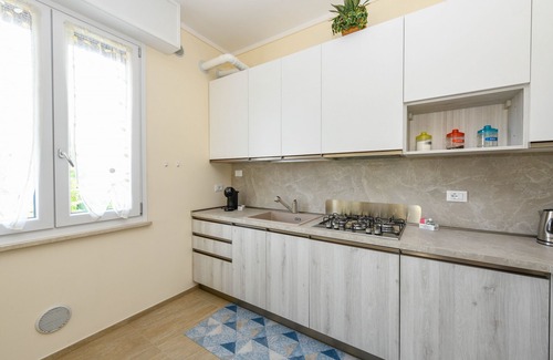 Lugana Apartment | Family-Friendly MGH Apartment with Ocean View in Sirmione